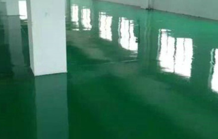 環(huán)氧地坪漆施工后平整度不夠高的原因是什么？